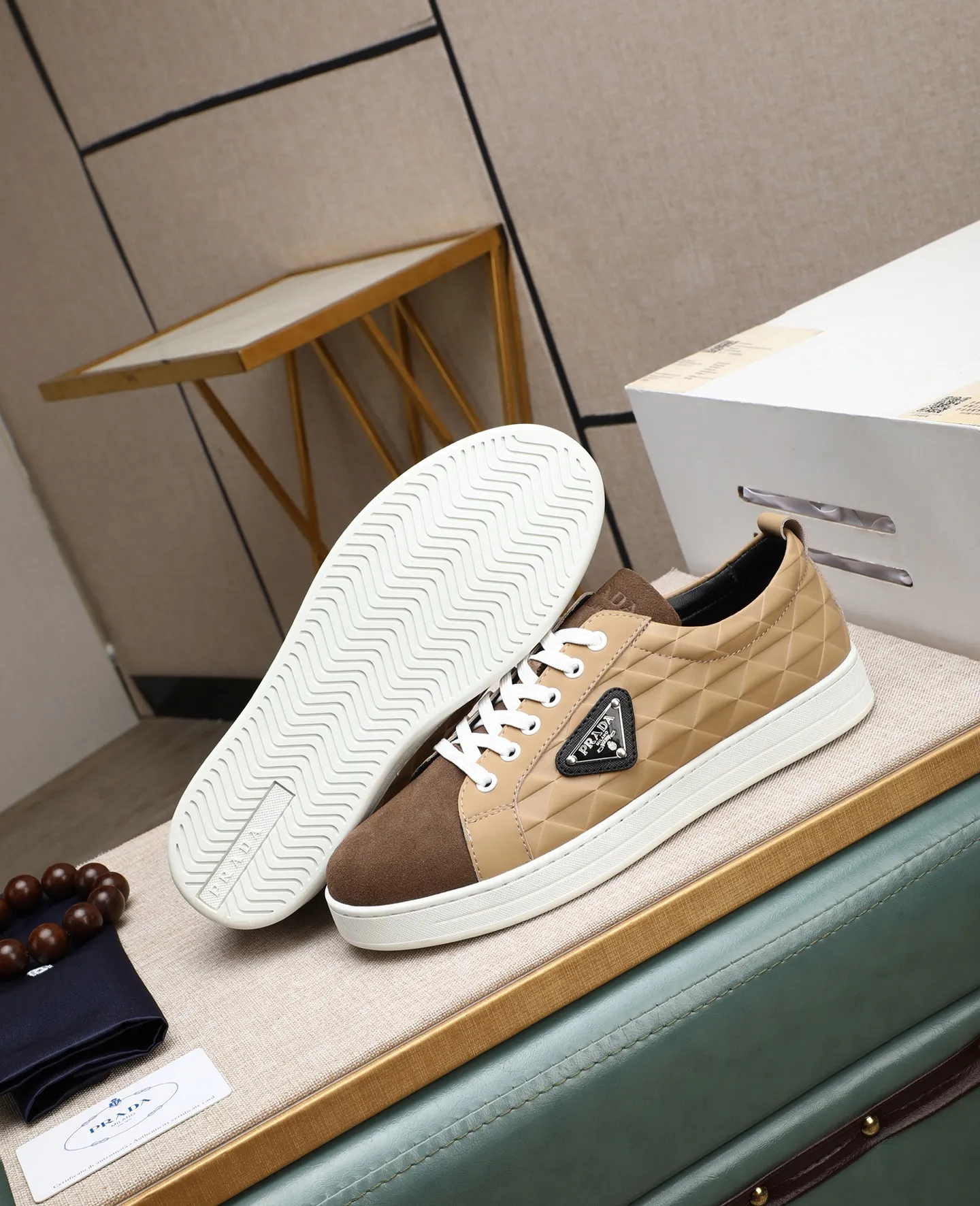 Men's men's shoes💰440🌹🌹[PRADA—Prada] latest model🙈original replica! 👟👟👟Available here. The workmanship is top-notch. The upper is made of Italian 🇮🇹Imported calfskin. ❗️Breathable genuine leather lining @Suitable for travel. The original version has an enlarged engraved sole, making it suitable for all kinds of travels, showing low-key luxury. Let quality speak for itself. Color: Size: 38-44